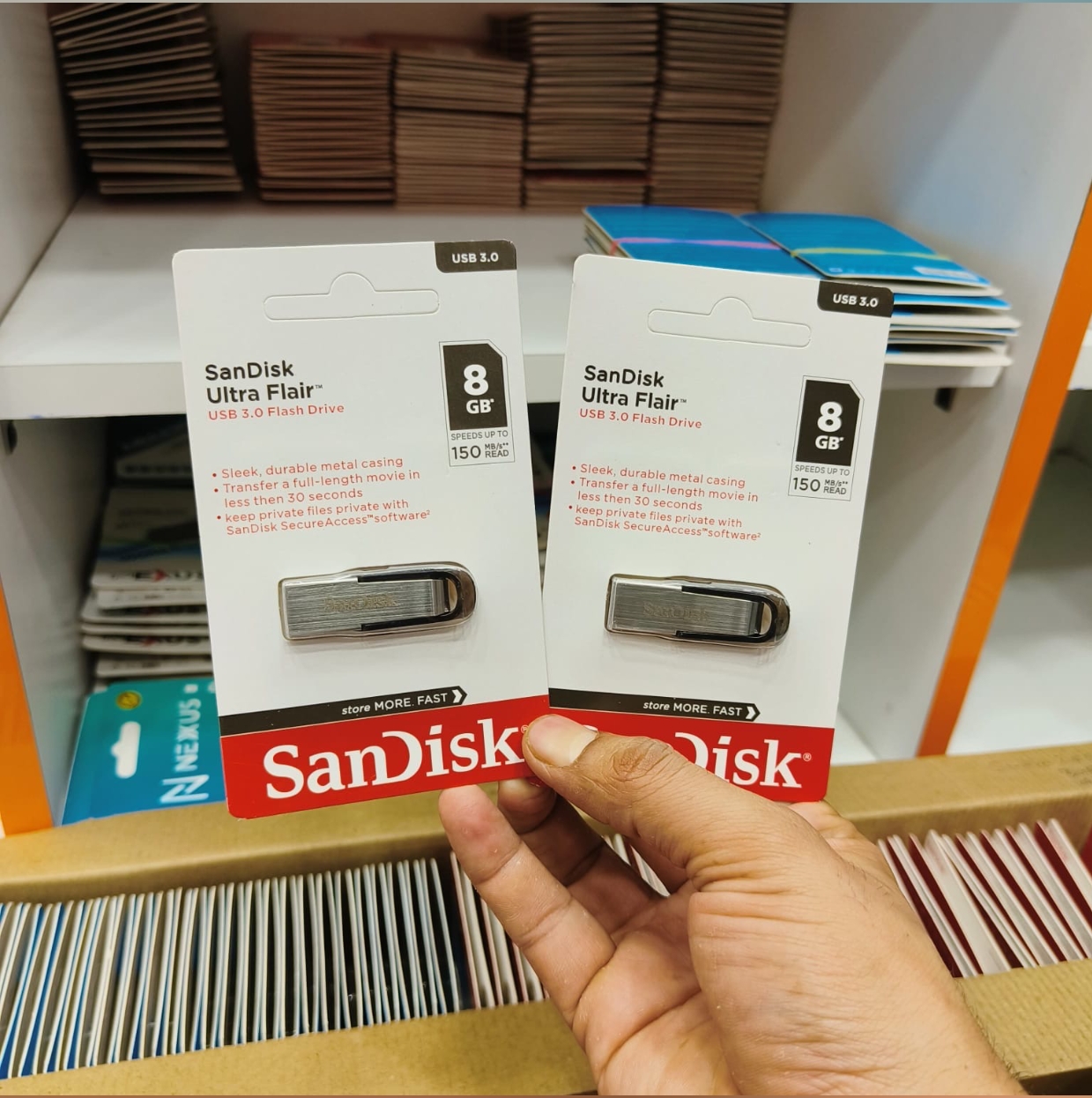 SanDisk Ultra Flair 8Gb Pendrive 1 Year Warranty