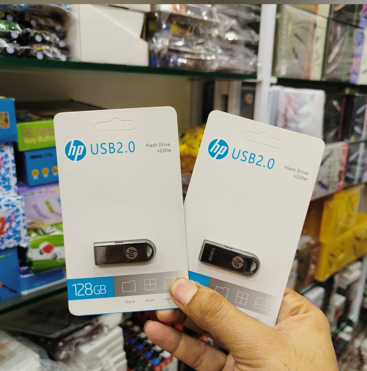 Hp 128Gb Metal Pendrive 1 Y Warranty