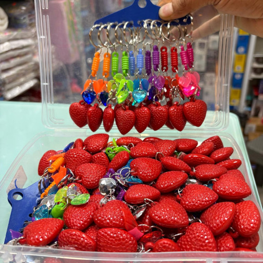 🍓 Strawberry Heart Crystal Keychain