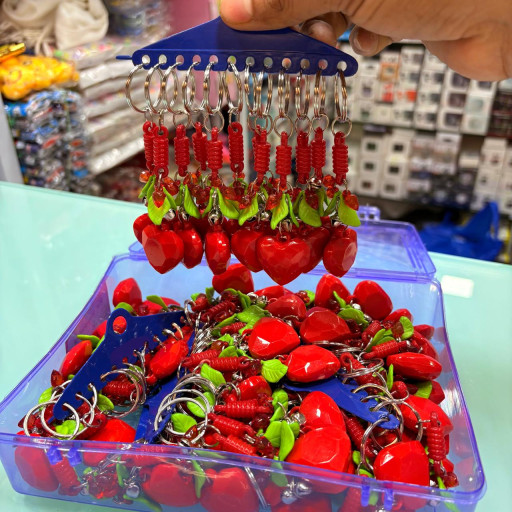 🍓 Strawberry Heart Keychain C6